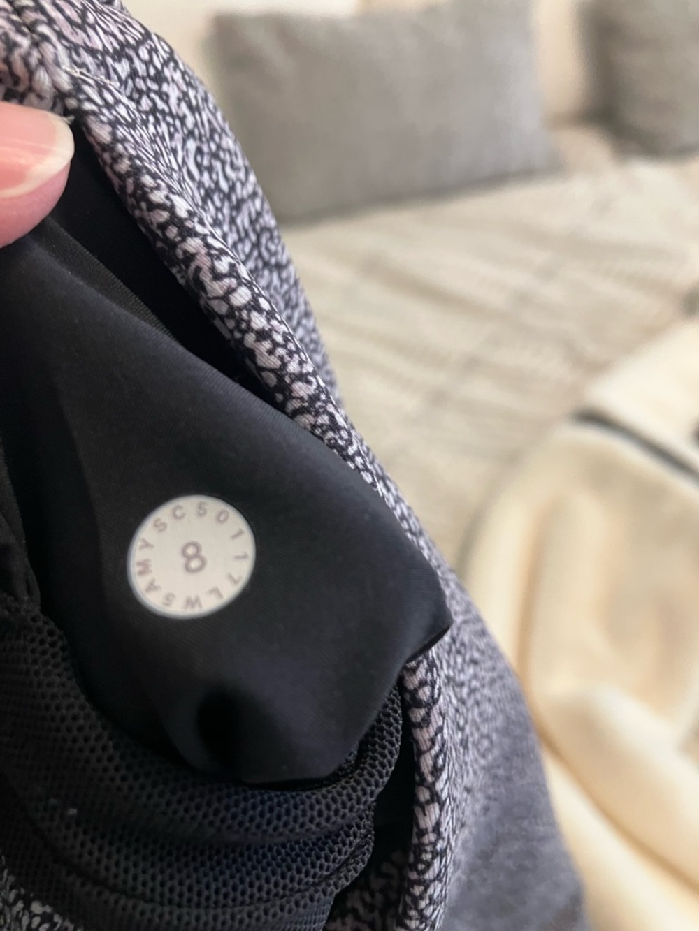 Lululemon On the Fly pants size 8 Quick $5 shipping VGUC - Picture 9 of 11